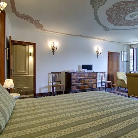 Gritti Grand Canal *