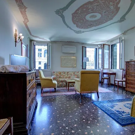 Gritti Grand Canal *